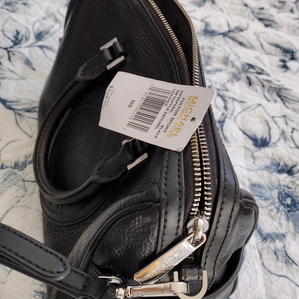 Michael Khors Purse - Picture 5 of 6